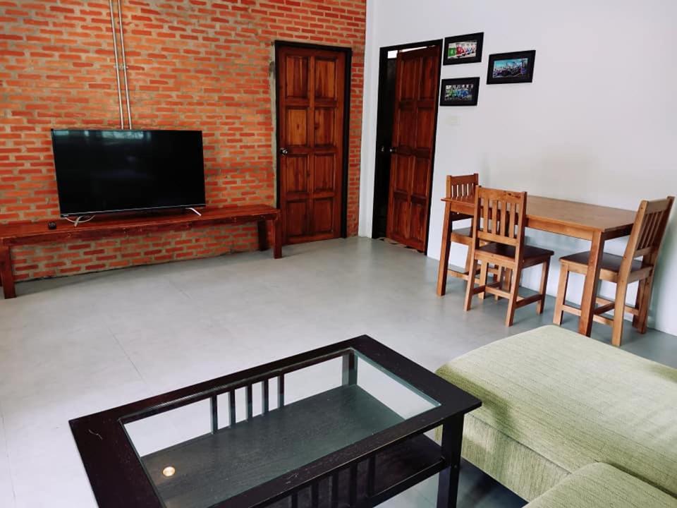 Hotel Baan Nai Suan Bophut Exterior foto