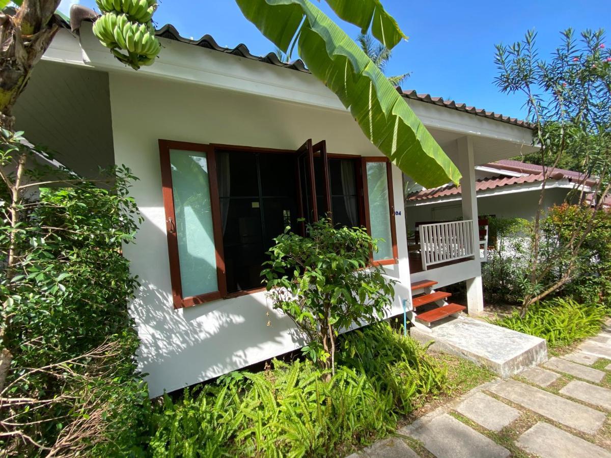Hotel Baan Nai Suan Bophut Exterior foto
